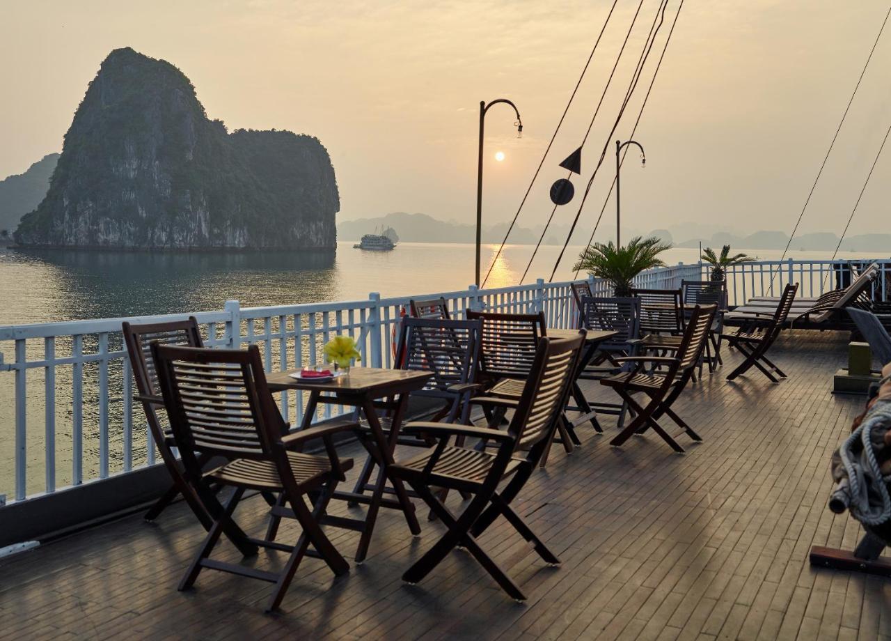 Hotel Garden Bay Premium Cruise Ha Long Exteriér fotografie