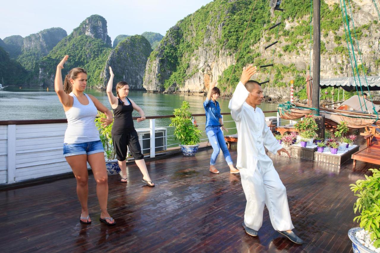 Hotel Garden Bay Premium Cruise Ha Long Exteriér fotografie